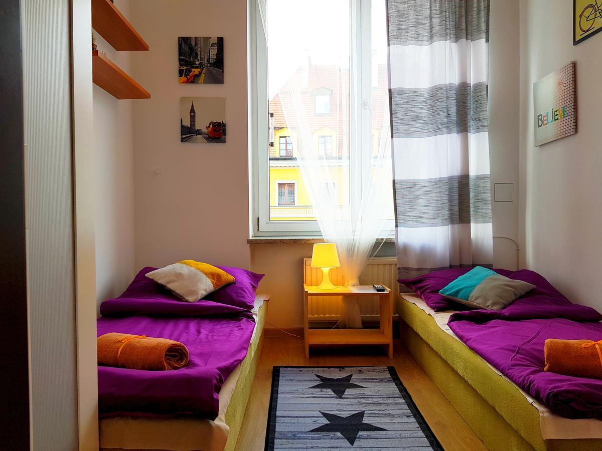 City Central Hostel Swidnicka Breslavia Esterno foto