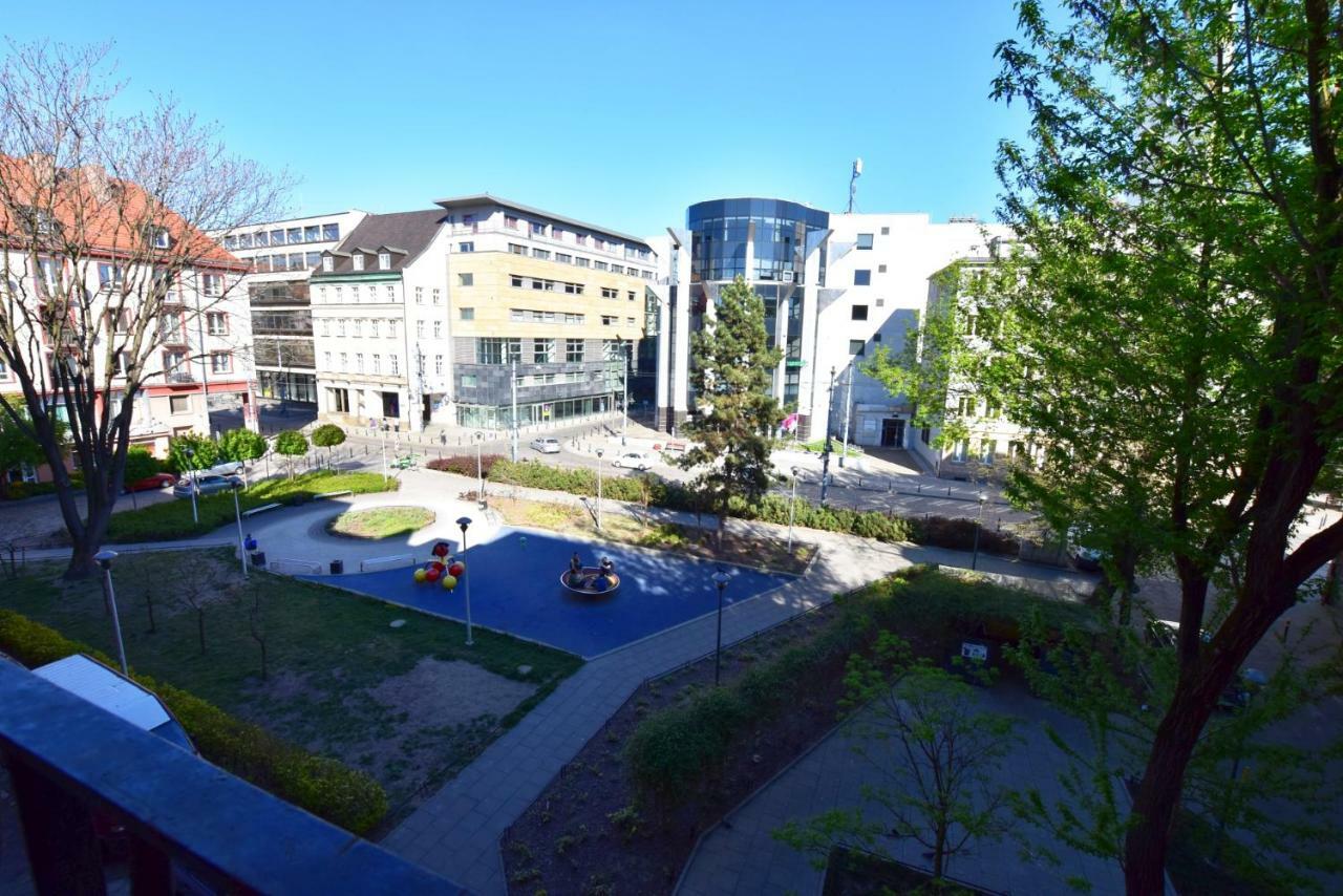 City Central Hostel Swidnicka Breslavia Esterno foto