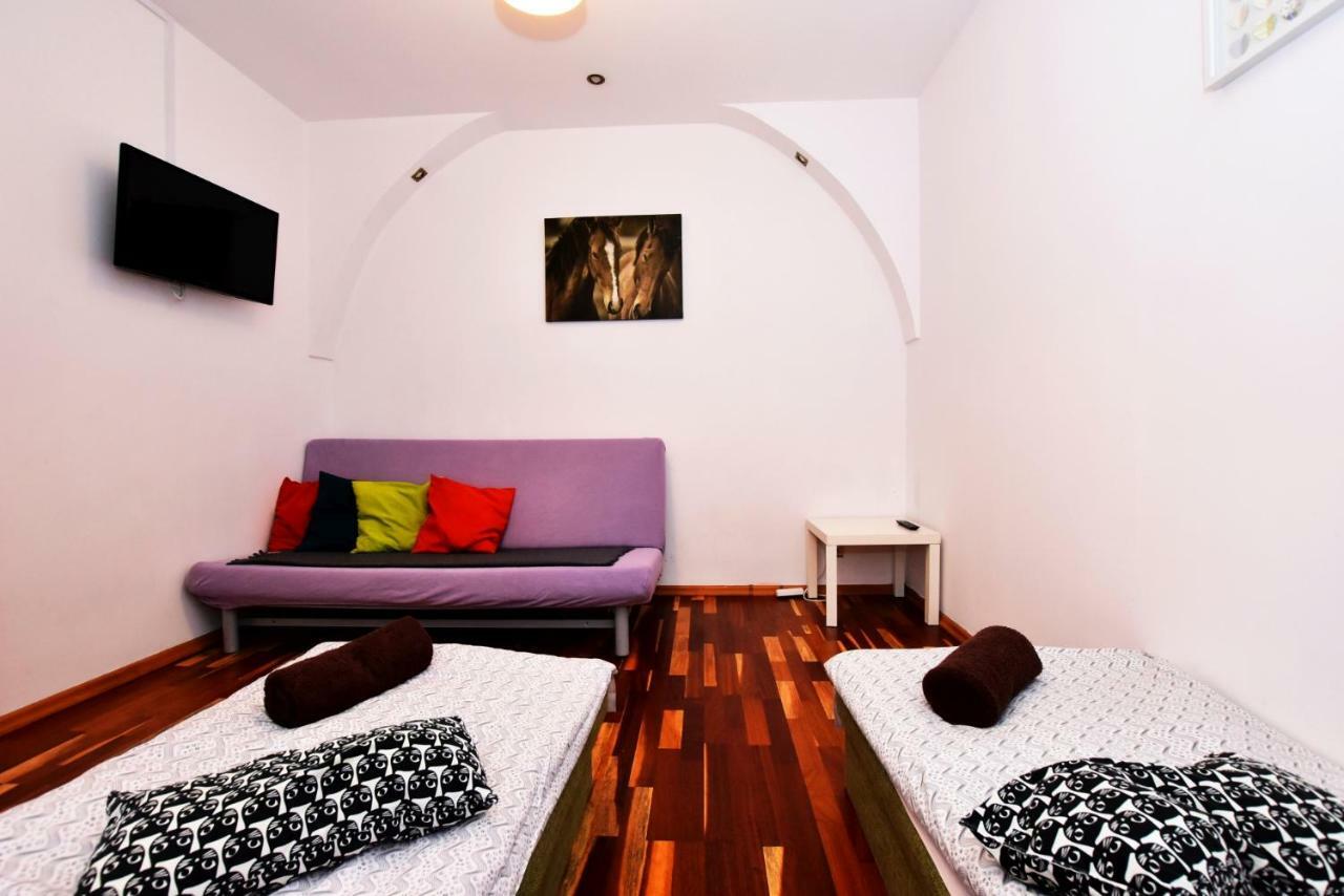 City Central Hostel Swidnicka Breslavia Esterno foto
