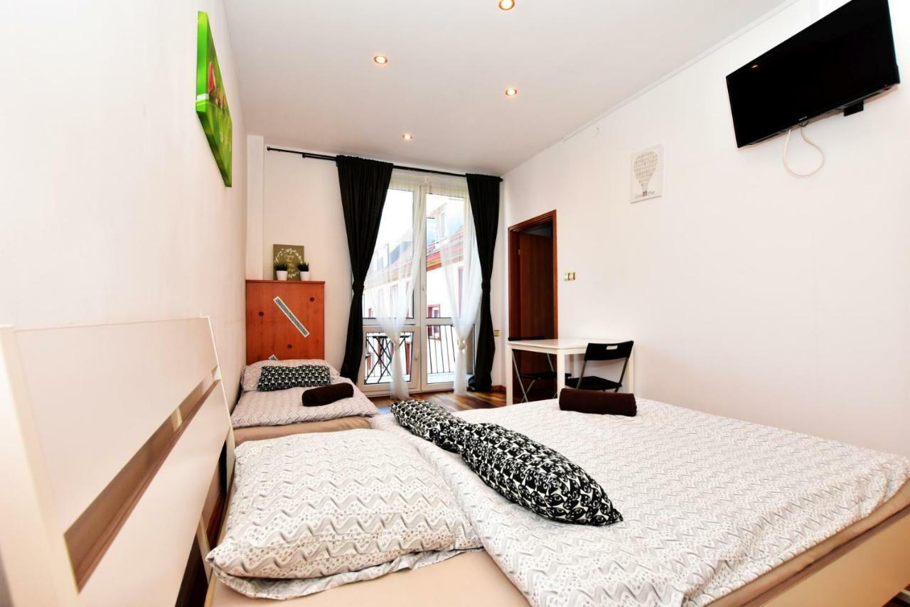 City Central Hostel Swidnicka Breslavia Esterno foto